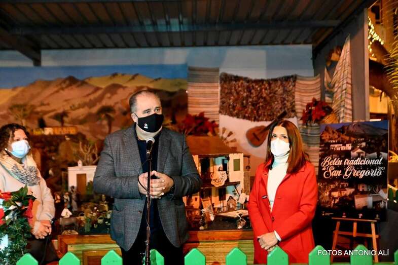 Momento de la inauguración del belén el pasado año/Antonio Alí.